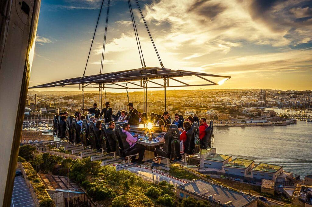 "Dinner in the sky", il ristorante sospeso