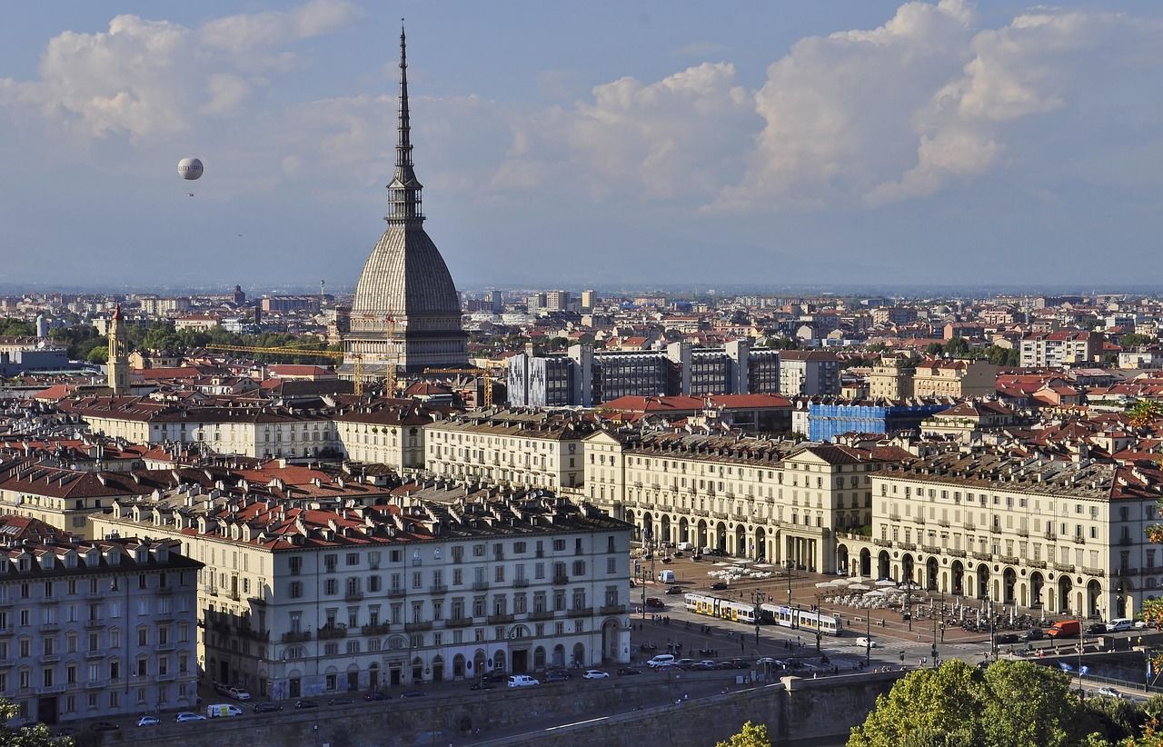 Gianduiotto: storia, curiosità e segreti del cioccolatino simbolo di Torino