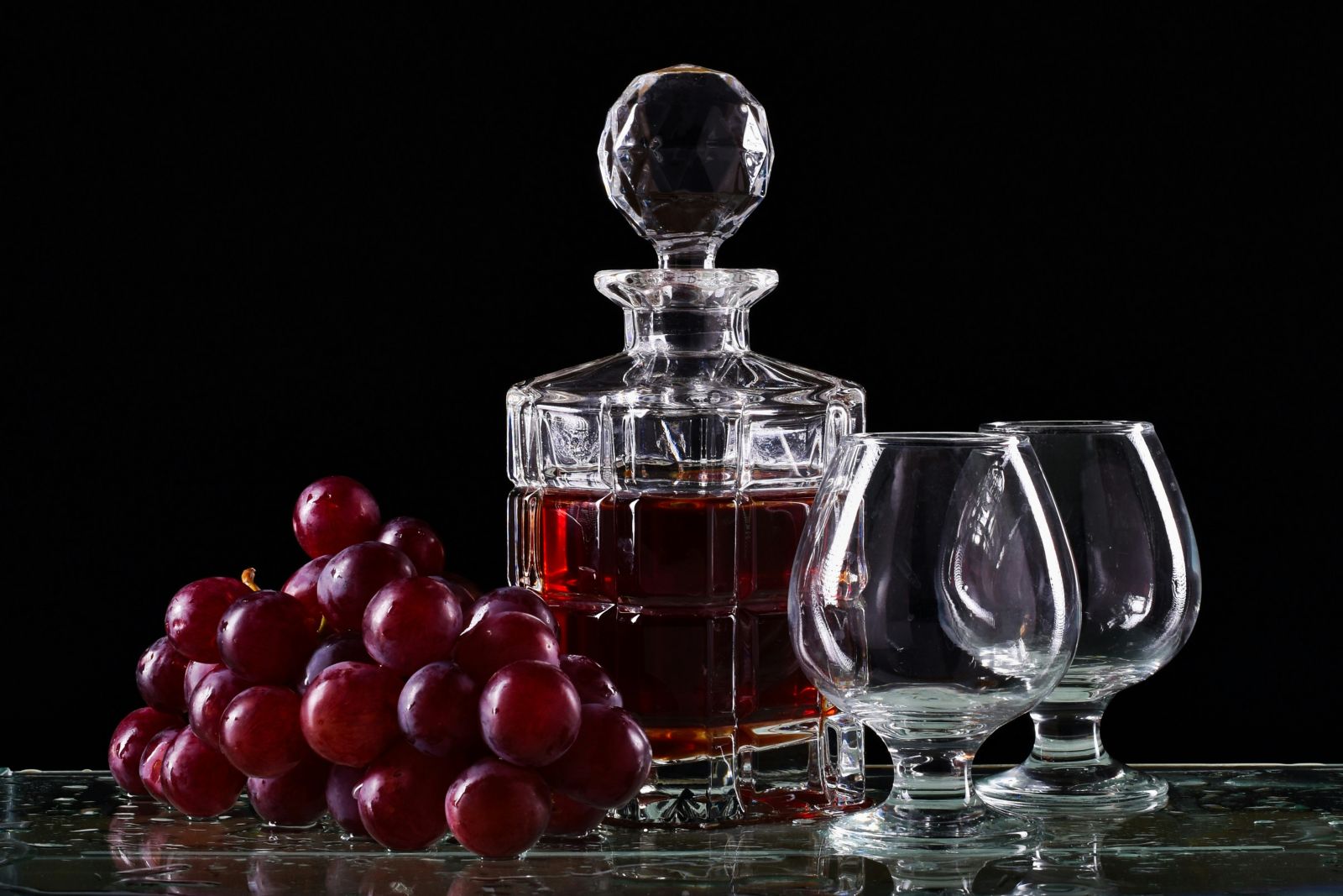 Ratafià: il liquore alle amarene della tradizione abruzzese e piemontese