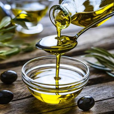 Oli Extravergini Monocultivar da Dessert: l'avanguardia del grasso vegetale in pasticceria