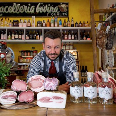 Tasta Food: a Torino sono nati i primi salumi al Gin