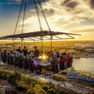 "Dinner in the sky", il ristorante sospeso