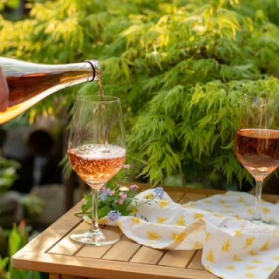 Orange wine: cosa sono, come nascono e perché stanno conquistando il mondo del vino