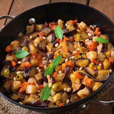 Caponata siciliana: il trionfo delle verdure mediterranee