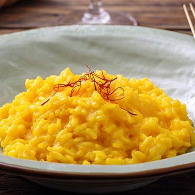 Il risotto alla zafferano: pilastro della cucina milanese