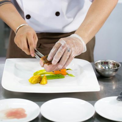 L'Estetica del Disordine: la fine del piatto perfetto nella ristorazione d'autore
